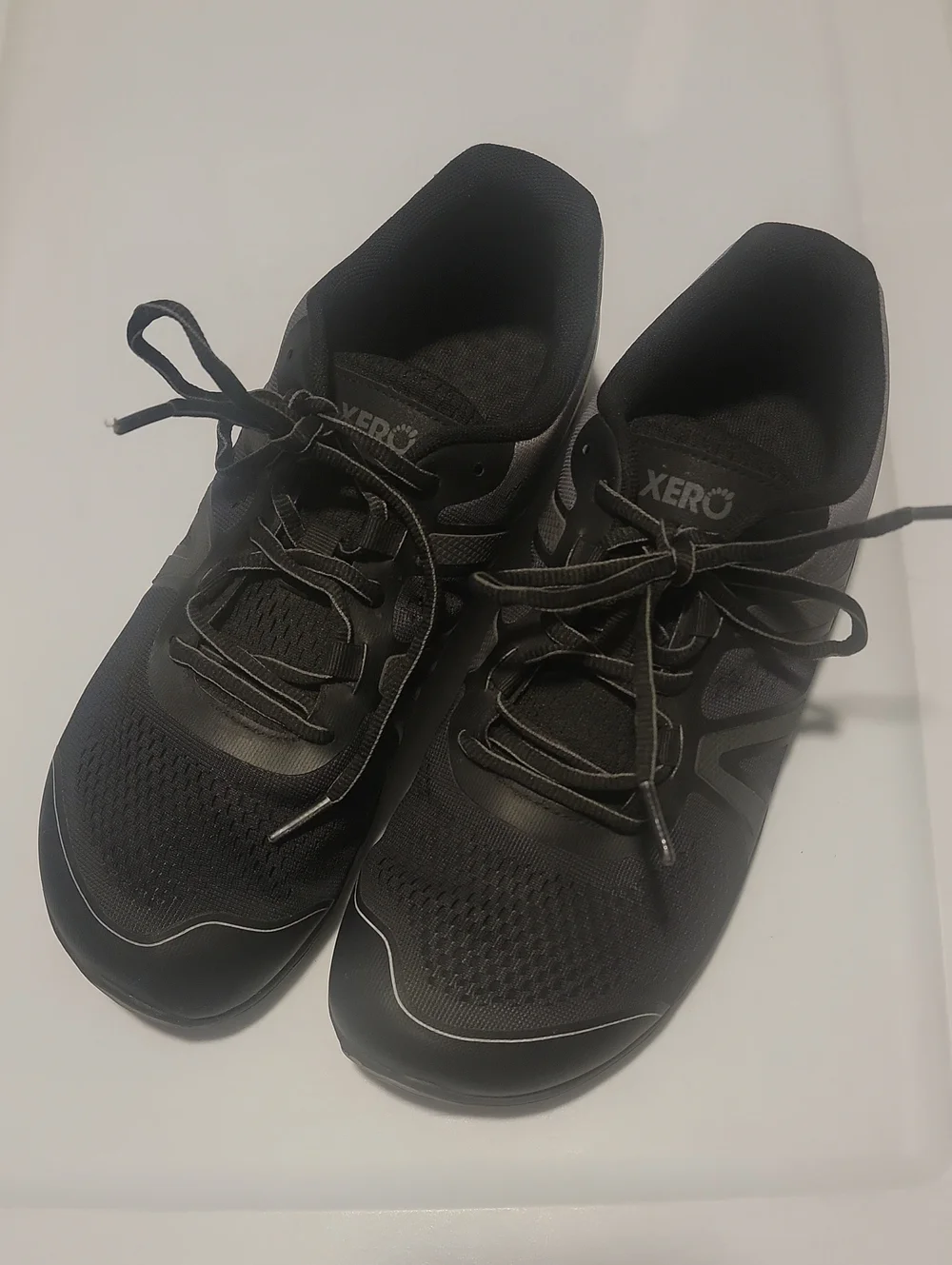 Xero HFS-11 Black Minimalist Athletic Sneakers Women's Size 9.5
